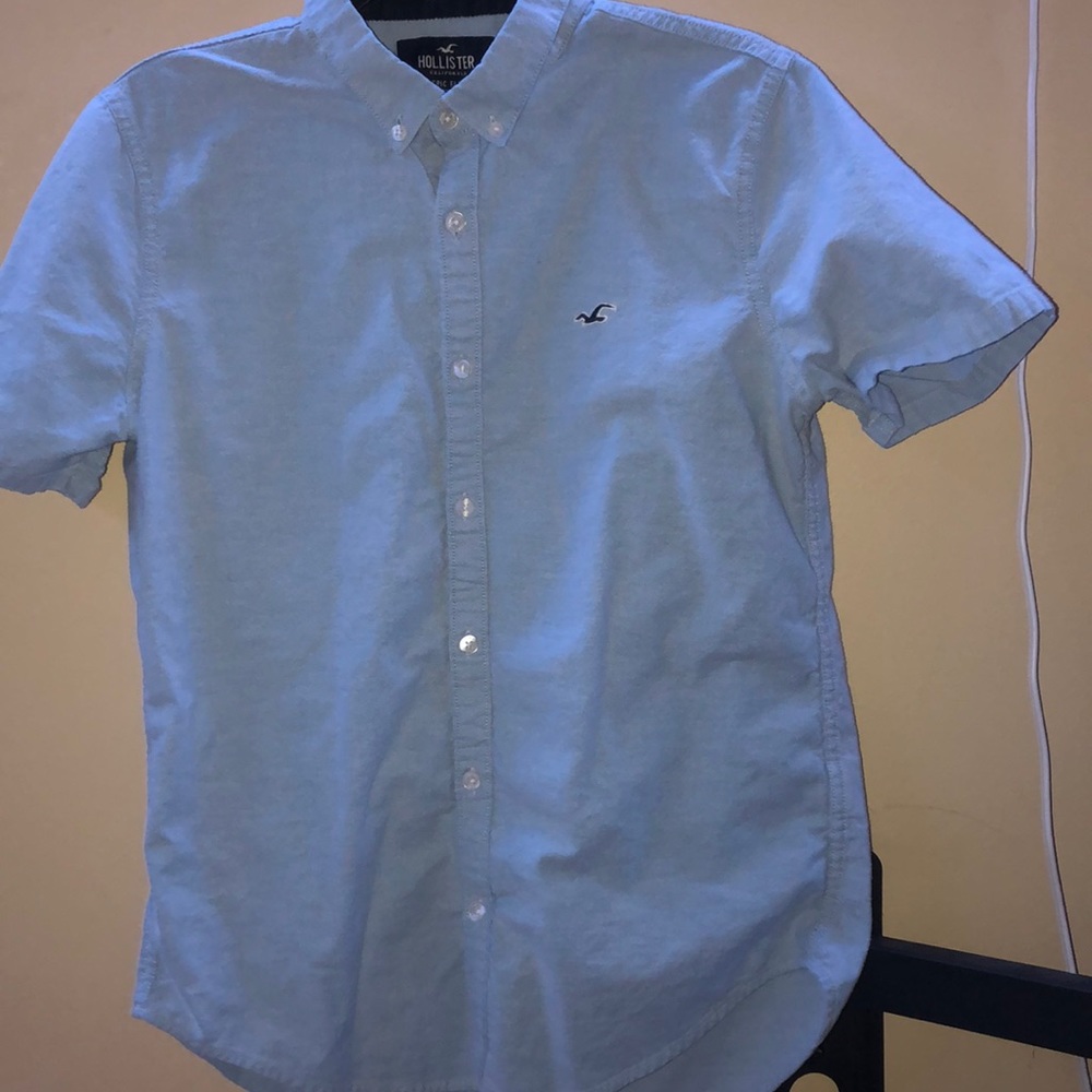 Hollister Short-Sleeve Button-Down